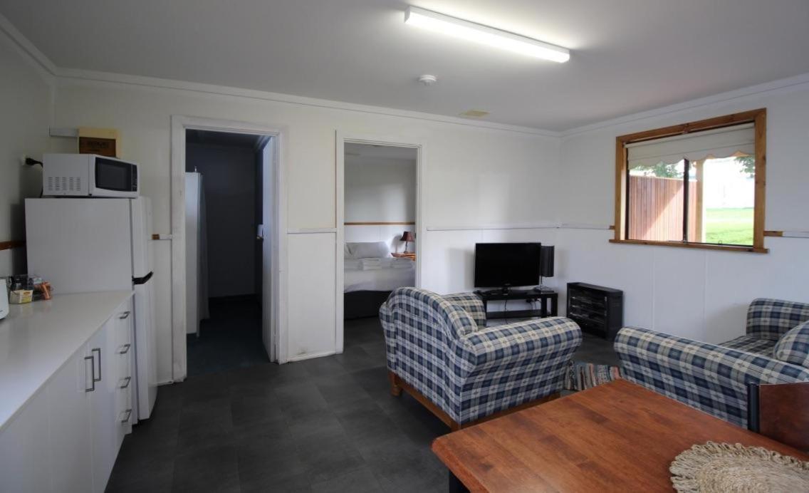אוגוסטה Riverscape Cottages מראה חיצוני תמונה