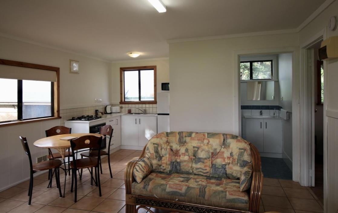 אוגוסטה Riverscape Cottages מראה חיצוני תמונה