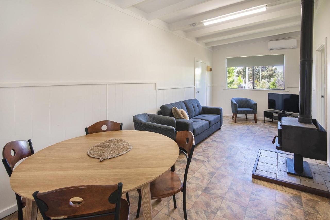 אוגוסטה Riverscape Cottages מראה חיצוני תמונה
